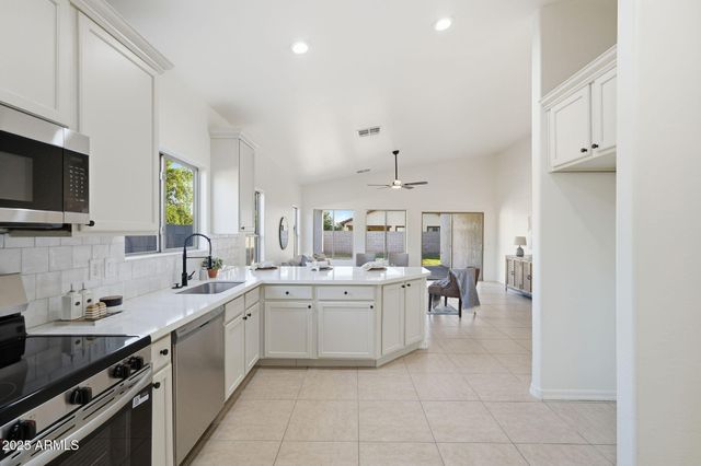 12105 W OCOTILLO Lane, El Mirage, AZ 85335