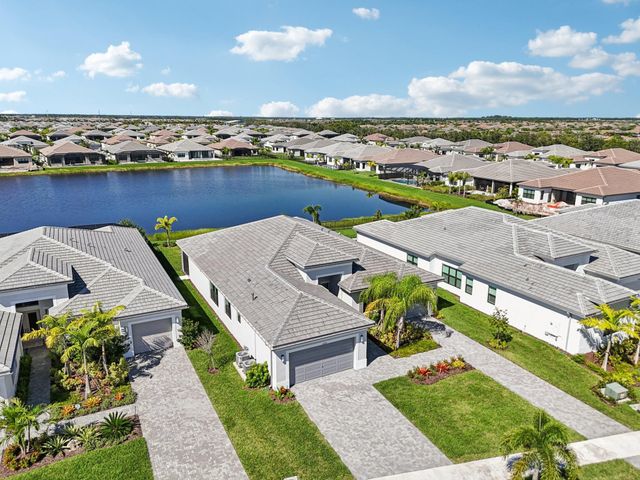 12274 SW Saltwater Dr, Port St Lucie, FL 34987