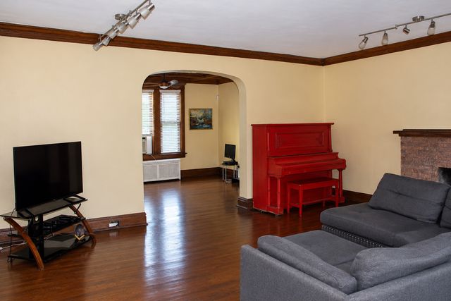 7225-27 S Yates Boulevard, Chicago, IL 60649