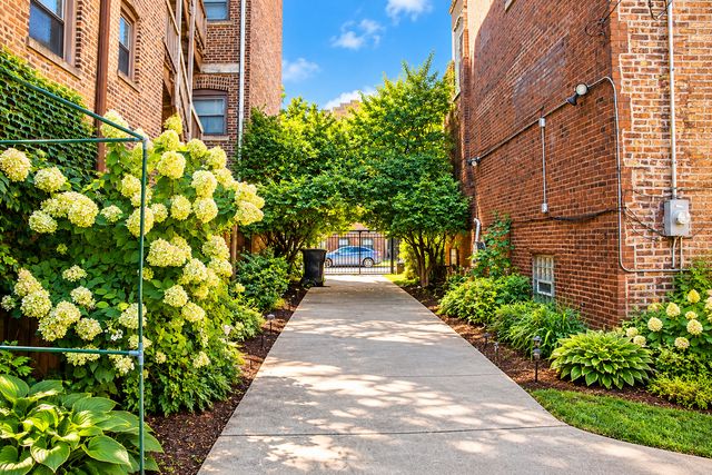 7225-27 S Yates Boulevard, Chicago, IL 60649