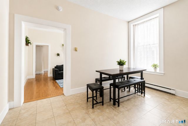 35 Union Street, New London, CT 06320