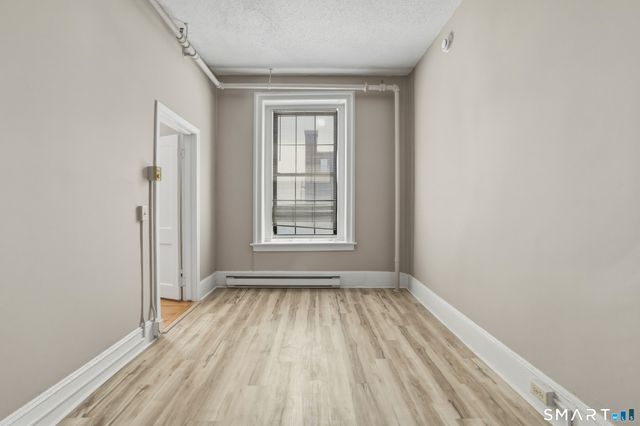 35 Union Street, New London, CT 06320