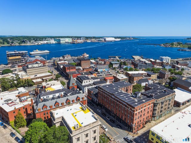 35 Union Street, New London, CT 06320