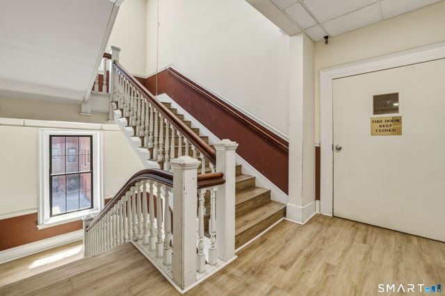 35 Union Street, New London, CT 06320