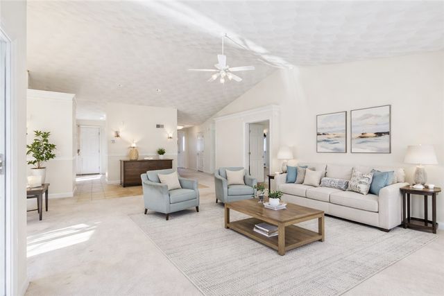 246 Spencer Woods Drive, Warwick, RI 02818