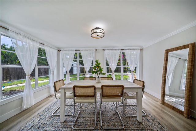 2706 10th Avenue, Vero Beach, FL 32960