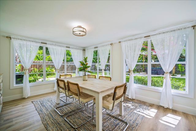 2706 10th Avenue, Vero Beach, FL 32960