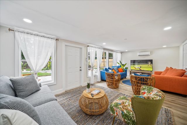 2706 10th Avenue, Vero Beach, FL 32960