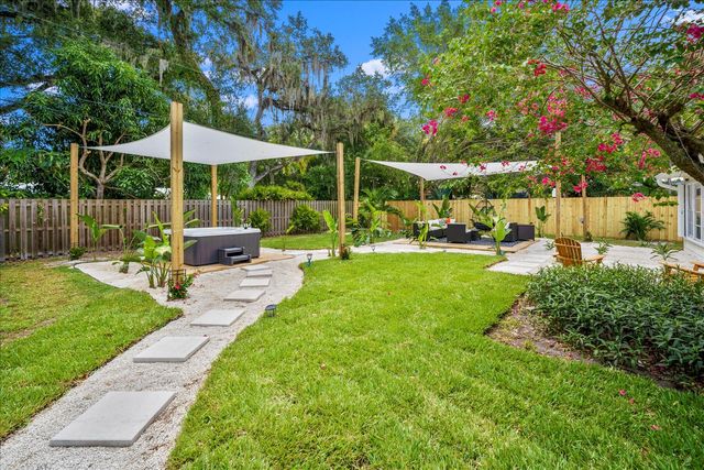 2706 10th Avenue, Vero Beach, FL 32960