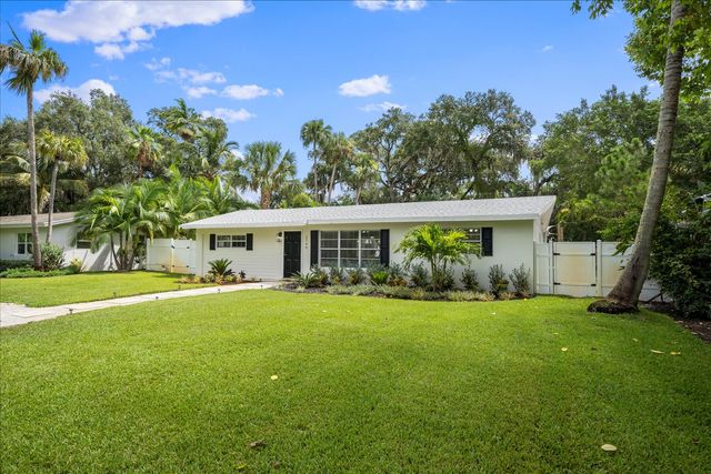 2706 10th Avenue, Vero Beach, FL 32960