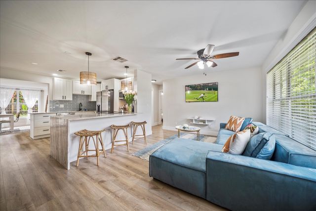 2706 10th Avenue, Vero Beach, FL 32960