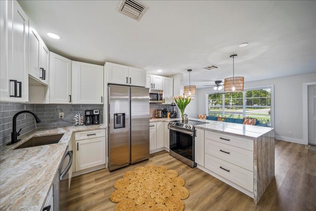 2706 10th Avenue, Vero Beach, FL 32960