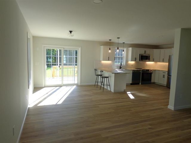 97 Fairview Drive, Pittsfield, NH 03263