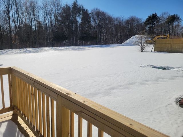 97 Fairview Drive, Pittsfield, NH 03263