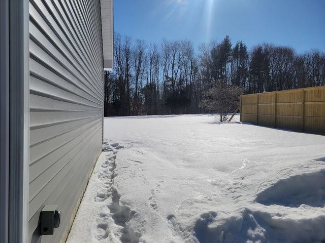 97 Fairview Drive, Pittsfield, NH 03263