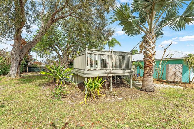 2114 SE Midtown Road, Port St. Lucie, FL 34952
