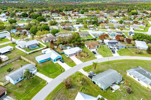 2114 SE Midtown Road, Port St. Lucie, FL 34952
