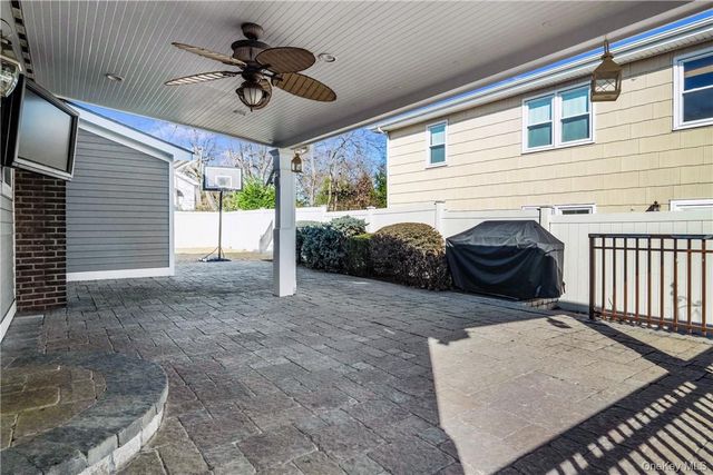 111 Frank Avenue, Mamaroneck, NY 10543