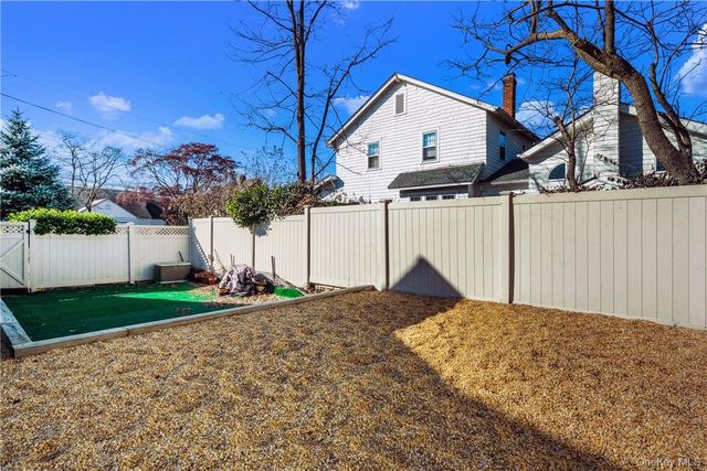 111 Frank Avenue, Mamaroneck, NY 10543