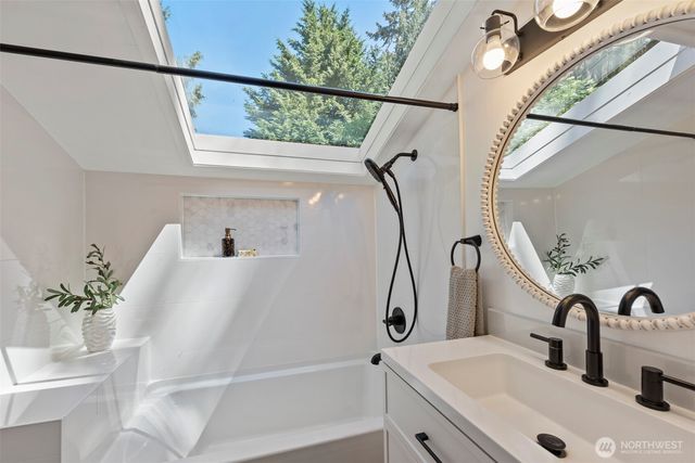510 N 138th Street, Seattle, WA 98133