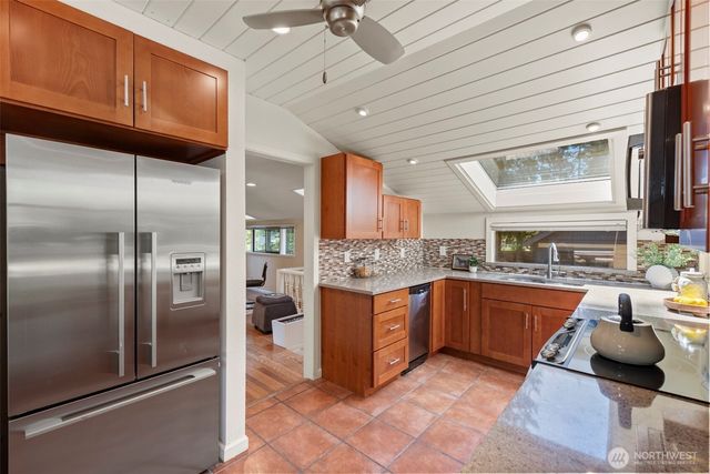 510 N 138th Street, Seattle, WA 98133