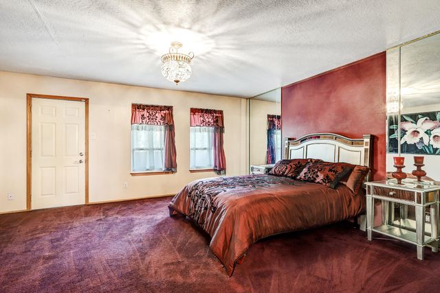 529 La Bajada Court NW, Albuquerque, NM 87105