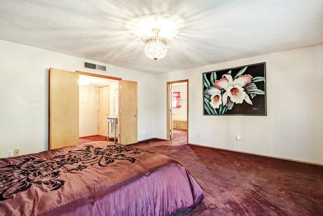 529 La Bajada Court NW, Albuquerque, NM 87105