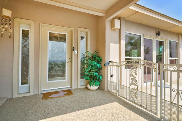 529 La Bajada Court NW, Albuquerque, NM 87105