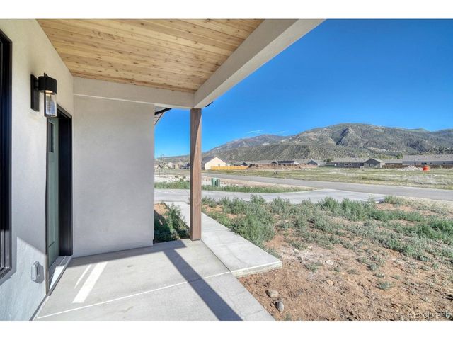 866 Hoover Cir, Poncha Springs, CO 81242