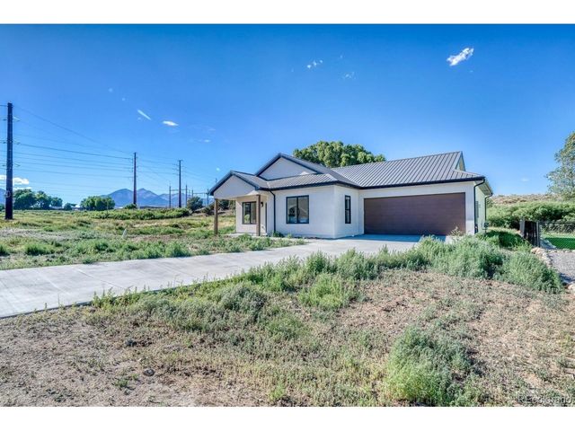 866 Hoover Cir, Poncha Springs, CO 81242