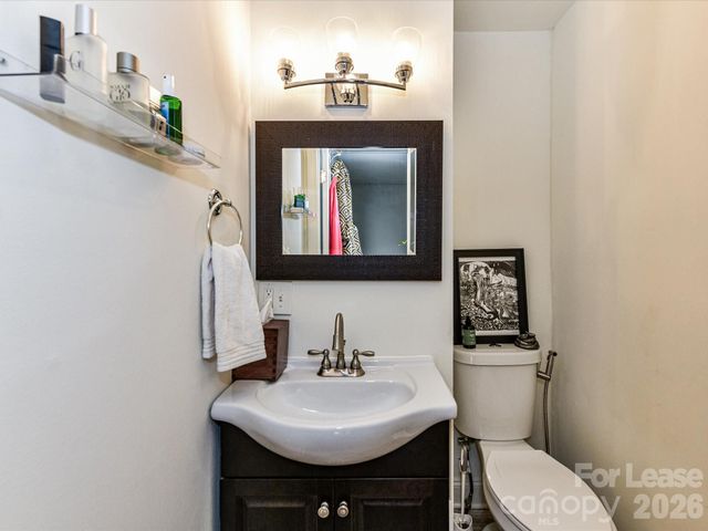 7109 Rockcliff Court, Charlotte, NC 28210