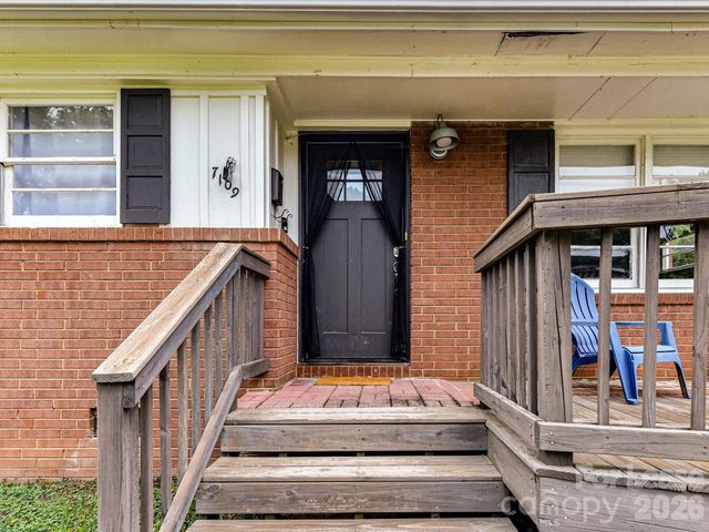 7109 Rockcliff Court, Charlotte, NC 28210