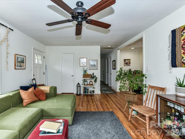 7109 Rockcliff Court, Charlotte, NC 28210