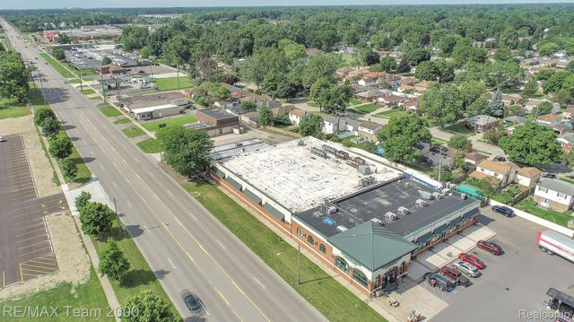 8400 PELHAM Road, Taylor, MI 48180