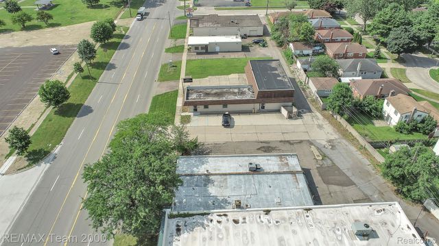 8400 PELHAM Road, Taylor, MI 48180