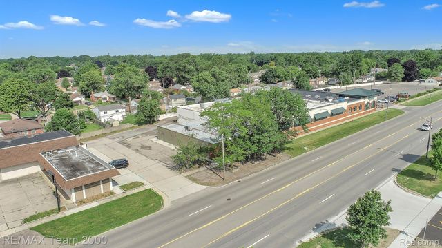 8400 PELHAM Road, Taylor, MI 48180