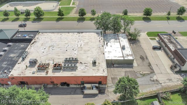 8400 PELHAM Road, Taylor, MI 48180