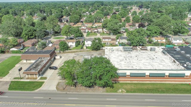 8400 PELHAM Road, Taylor, MI 48180