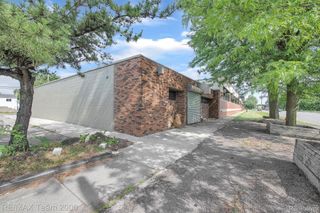 8400 PELHAM Road, Taylor, MI 48180