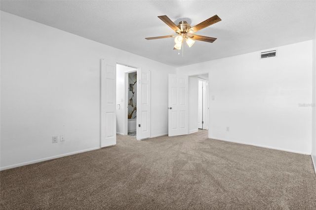 7512 GALLINETA COURT 7512, Tampa, FL 33615