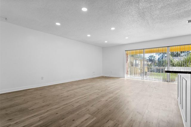 7512 GALLINETA COURT 7512, Tampa, FL 33615