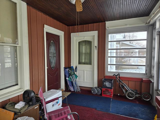 1007 N 10th Street, Vincennes, IN 47591