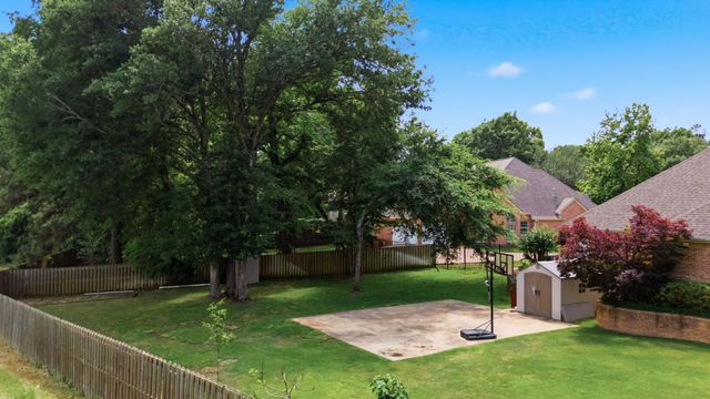 3811 Woods Boulevard, Tyler, TX 75707
