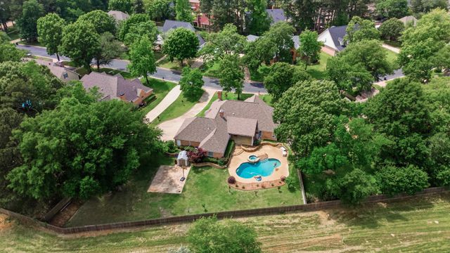 3811 Woods Boulevard, Tyler, TX 75707