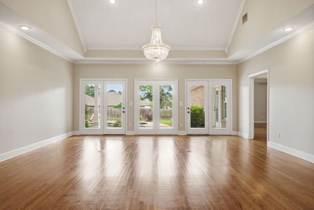 3811 Woods Boulevard, Tyler, TX 75707