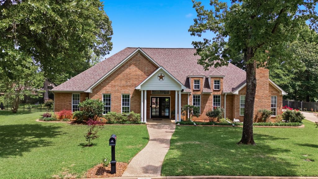 3811 Woods Boulevard, Tyler, TX 75707