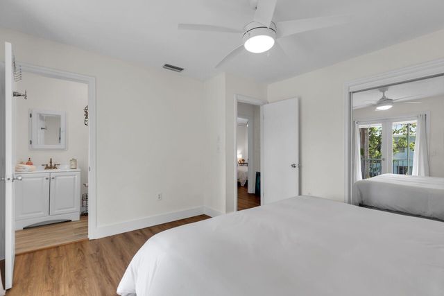 878 La Paloma Road, Key Largo, FL 33037