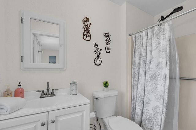 878 La Paloma Road, Key Largo, FL 33037