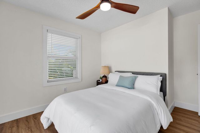 878 La Paloma Road, Key Largo, FL 33037