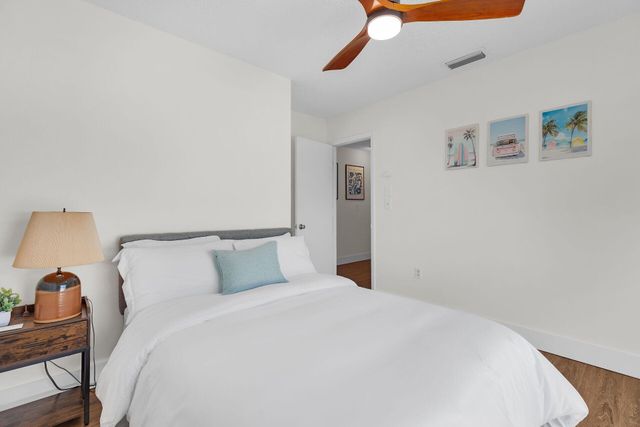 878 La Paloma Road, Key Largo, FL 33037